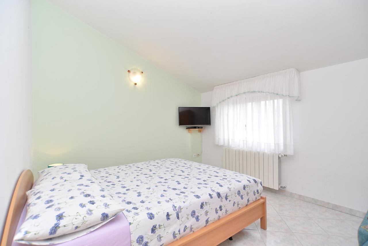 Apartments Mira 1293 Fazana Luaran gambar