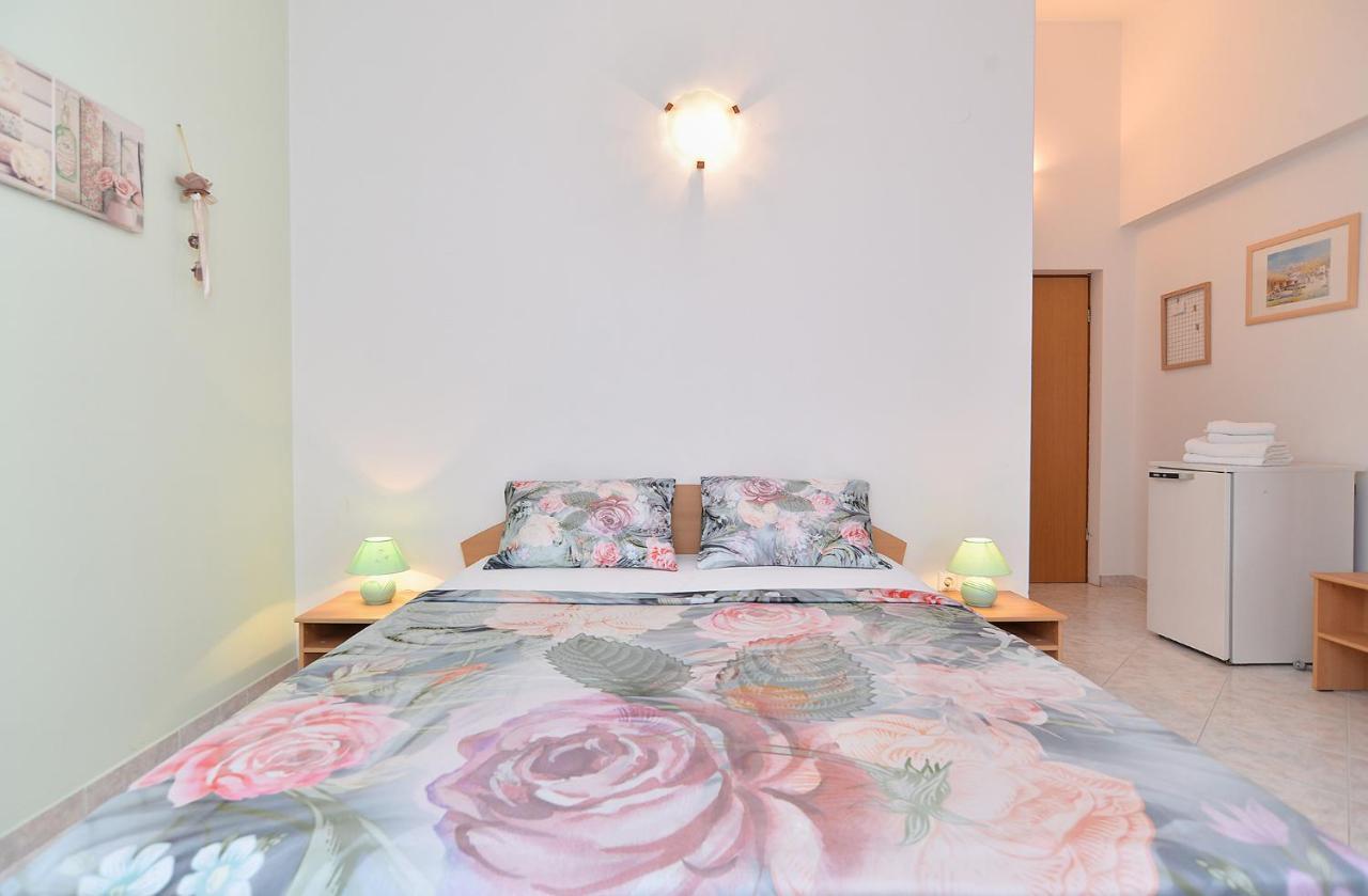 Apartments Mira 1293 Fazana Luaran gambar