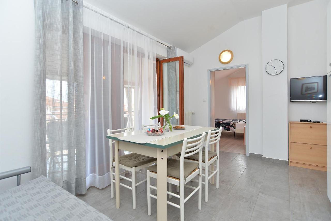 Apartments Mira 1293 Fazana Luaran gambar