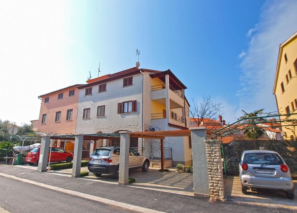 Apartments Mira 1293 Fazana Luaran gambar