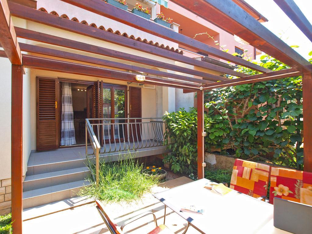 Apartments Mira 1293 Fazana Luaran gambar