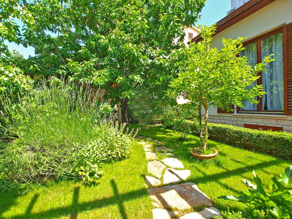 Apartments Mira 1293 Fazana Luaran gambar