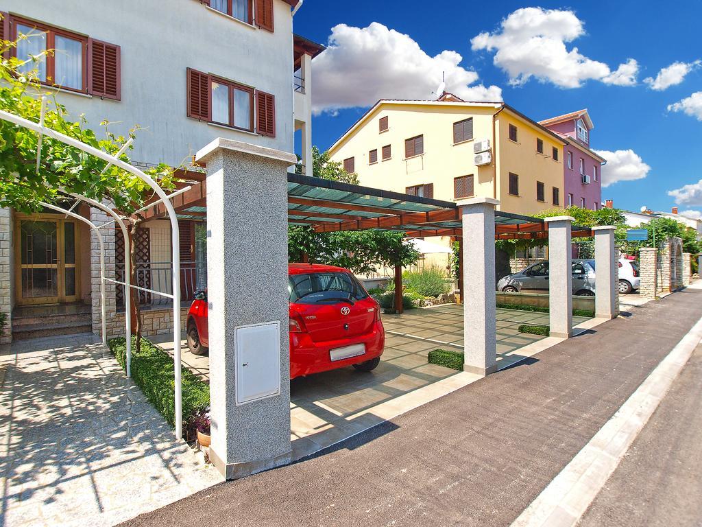 Apartments Mira 1293 Fazana Luaran gambar
